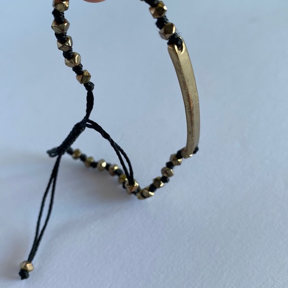 Set of 2 Black & Gold tone adjustable bracelets - Picture 11 of 11